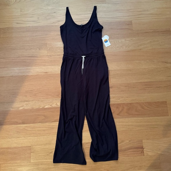 Vuori Falls Jumpsuit in Midnight Heather - Picture 5 of 9